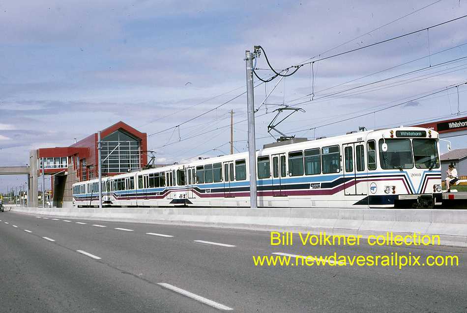 cnr_m_cgy_ctrain_2003_whitehorn+station_bv.jpg