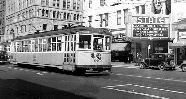 usr_m_eastbay_stcr_957_route5+broadway+14th-state+theatre_1939_bv_oak21.jpg