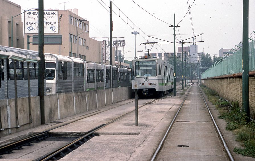 usr_m_comx_cdmx_stcr_trenurbano'xxx_tasquena+station_19960530_bv_mxc66.jpg
