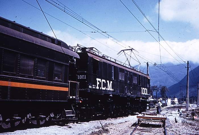 usr_m_comx_nrm_rr_1001_santa+rosa_196302_ss_ndm03.jpg