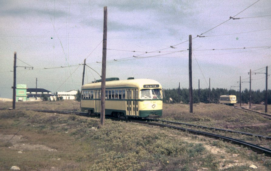 usr_m_comx_tamp_stcr_0530_beach_bv_tamp16.jpg