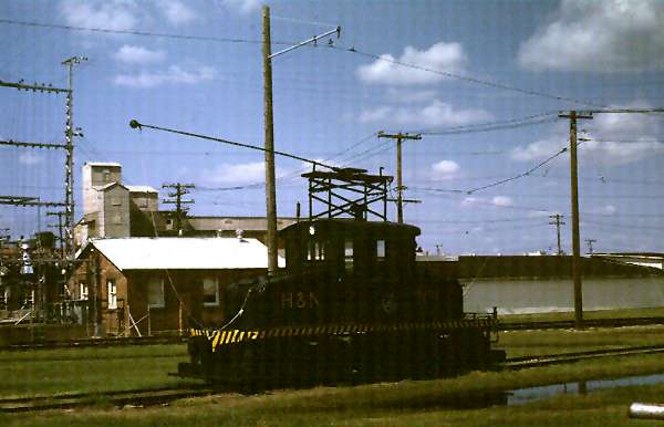 usr_m_stks_hutchnorth_frt01_hutchinson-depot_196708_keha_hn08.jpg