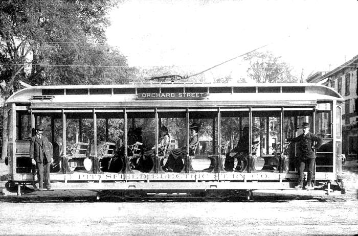 usr_m_stma_pitts_030_pittsfield-park+square_kigo_ptsfd18.jpg